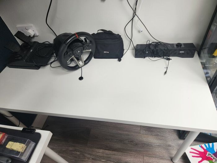 ikea desk/table
