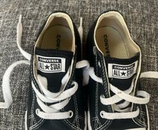 kids converse size 10