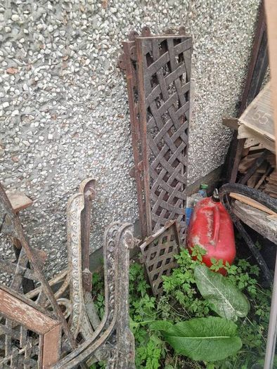 Cast iron Garden bench ends + backs