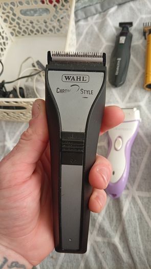 Grooming hair machines