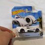 Hot Wheels White Batmobile Batman The Flash Diecast Car Brand New Sealed Image 3