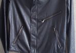 Snake look black top new fits sm PRICE 34 euro