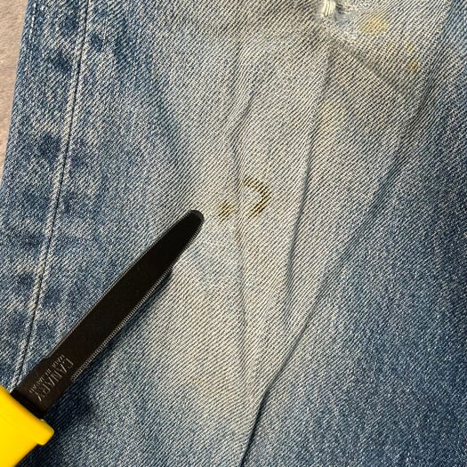 Levis 501 Vintage Made in UK W33 L32 Light Wash Blue Jeans 90s - Distressed
