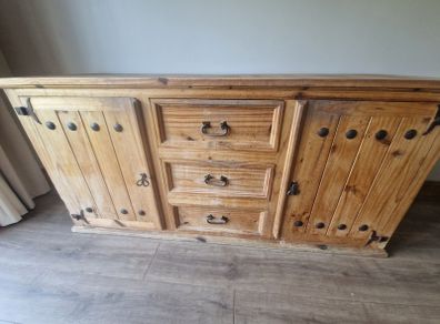 Storage cabinet