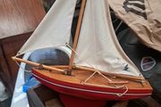Vintage Pond Yacht