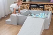 Large Adventure Centre ball pit with 300 balls for babies toddlers