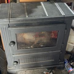 Solid fuel stove