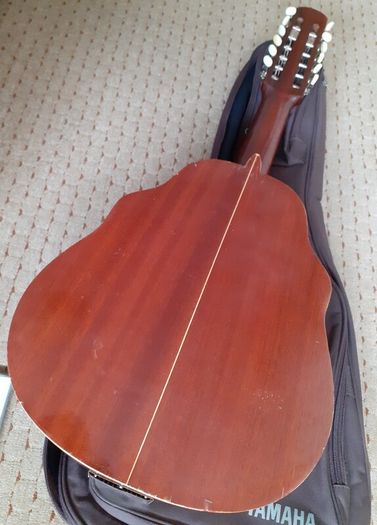 12 string laud