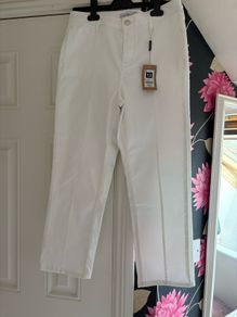 Size 12, white jeans, ankle length.