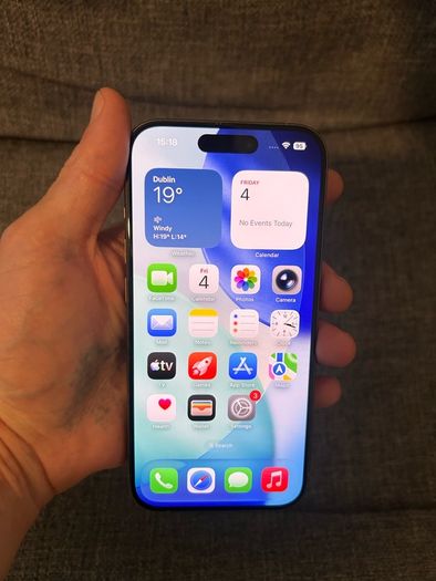 iPhone 15 pro natural titanium 128gb, unlocked, 86% battery health