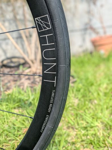 Boardman Road Comp. Size 51cm (small) with Hunt Wheels.