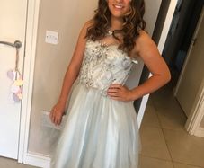 beautiful confirmation dress with head chain & runners