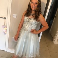 beautiful confirmation dress with head chain & runners
