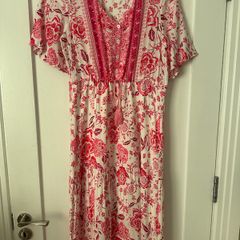 Ladies dress