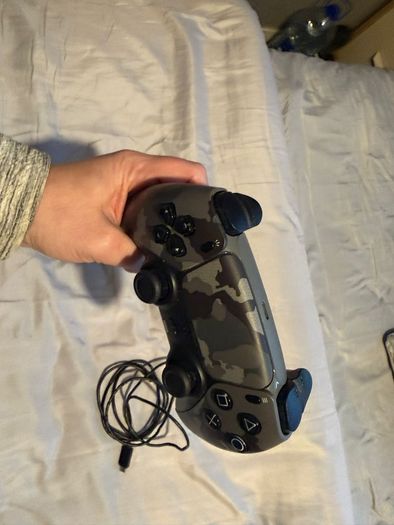 PS5 controller