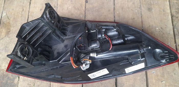 Genuine Hyundai Tucson Rear Bumper & L/H Outer Taillight