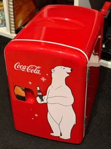 Coca-Cola Red Polar Bear Mini Fridge Thermoelectric Cooler/Warmer