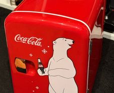 Coca-Cola Red Polar Bear Mini Fridge Thermoelectric Cooler/Warmer
