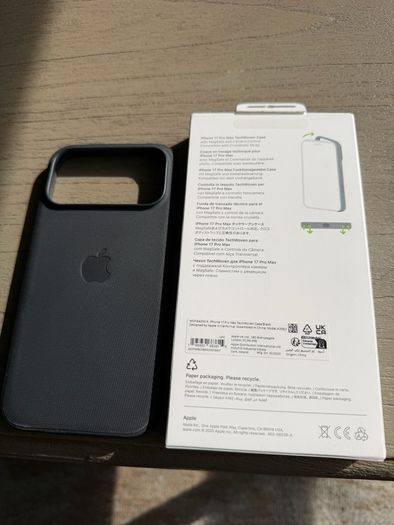 Apple 17 Pro Max Tech woven Case