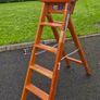 Wooden step ladder Image 2