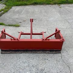 Yard scraper