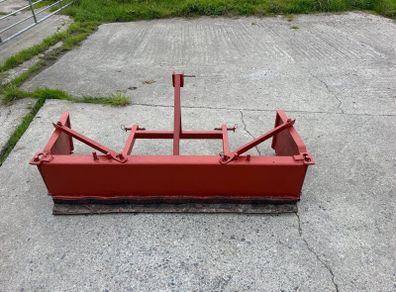 Yard scraper