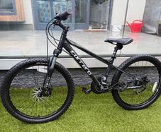 Carrera Vengeance Junior 24" wheel XS extra small 13" frame 8-12 years