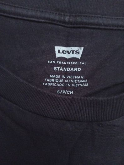 Levi's T-shirt x 2