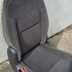Ford Galaxy VW Sharan rear seat 2nd or 3rd row quick release