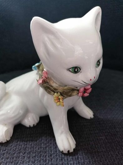 Rare Vintage Italian White Cat Figurine