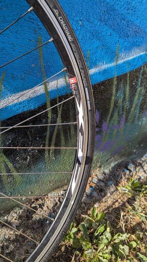 Fixie bike wheel set, lightweight.