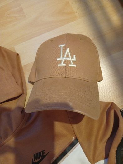 Nike Tracksuit & Matching LA Cap