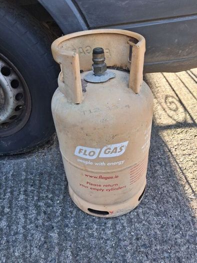 gas bottles (full)