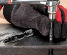 Broken bolts Removal