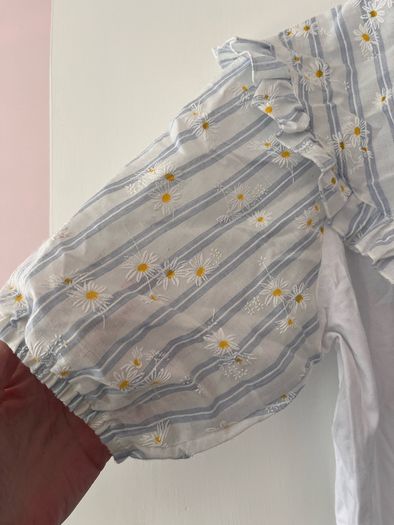 Puffed sleeve t-shirt