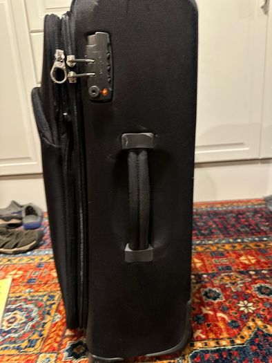 Samsonite luggage suitcase medium