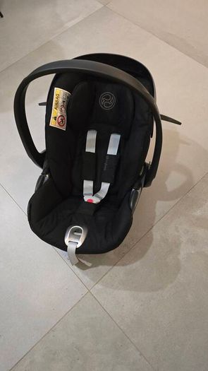 Cybex Cloud Z i-Size Infant Car Seat (0-24 Months) - Black