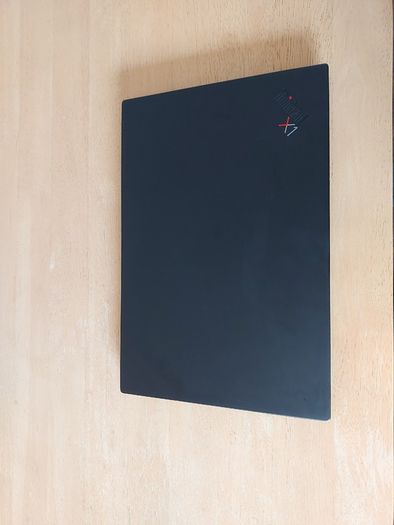 Lenovo ThinkPad X1 Carbon Gen 8 | 10th Gen | Core i5 10310U  | 16gb Ram | 256GB NVMe | 14" | Windows 11