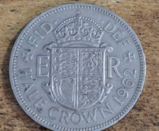 Great Britain UK 1962 Half Crown Elizabeth II Coin - free standard postage