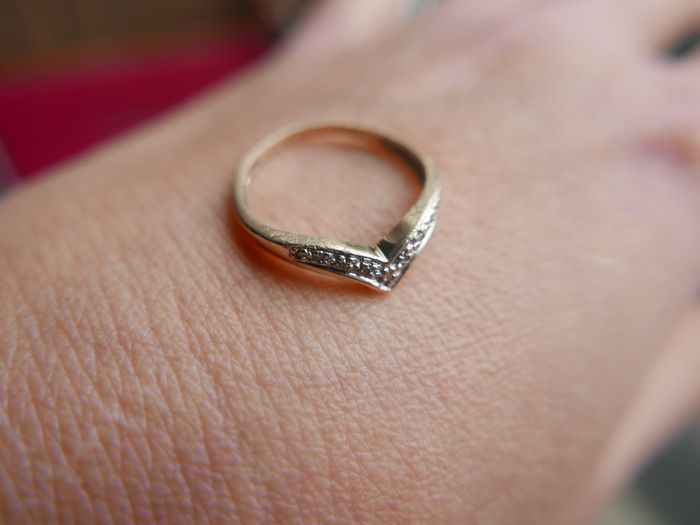 Vintage 9c Gold 375 Diamond Chevron Ring 1,5g