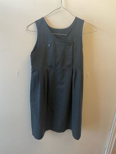 Dunnes grey pinafore (age 10)