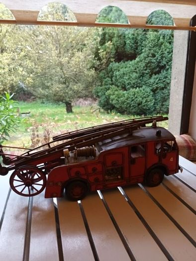 model fire engine
