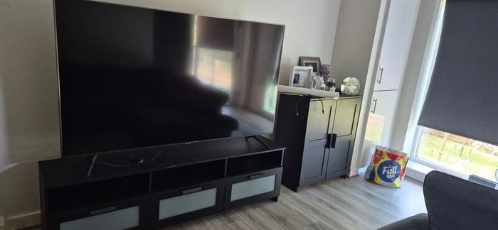 75 inch Samsung smart Tv