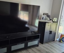 75 inch Samsung smart Tv