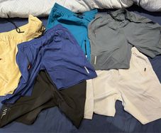 M size They are still new i just got them and they are kinda  bigger for me