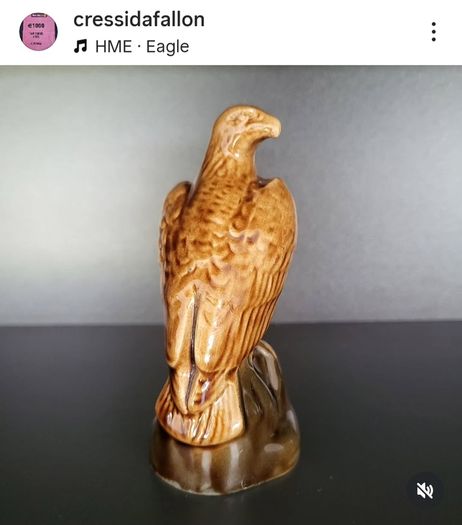 Highly collectable Beneagles Scotch Whisky decanter (empty) in the form of an eagle,