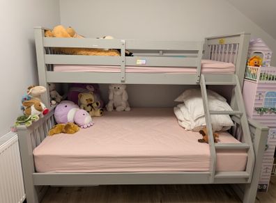 Bunk bed