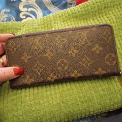 LV wallet