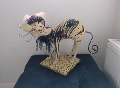 Large heavy cat jewellery holder/ornament