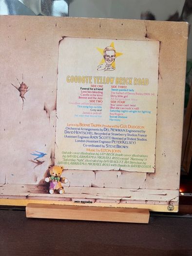 Elton John - Goodbye Yellow Brick Road (First Press / USA)